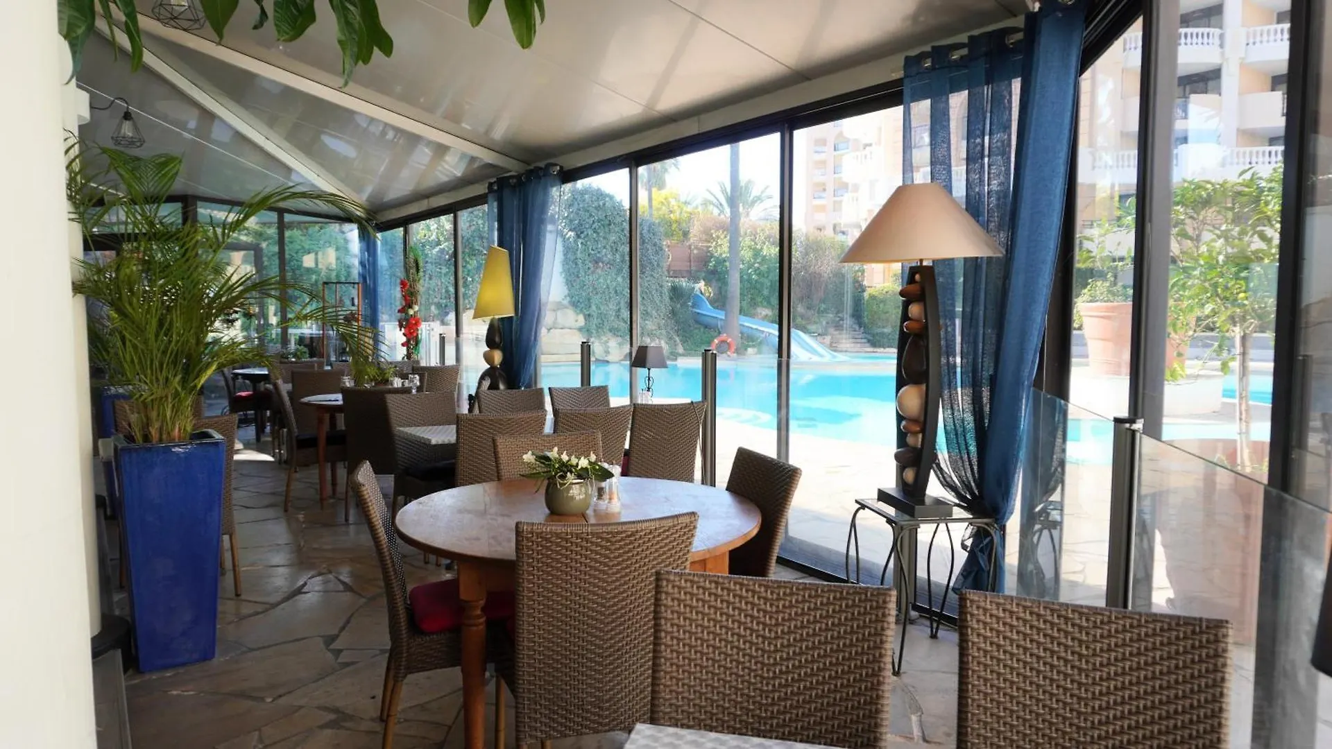 Appartement 556, Vue Mer Et Piscine By Palmazur Vacances Cannes 0*,  Francia